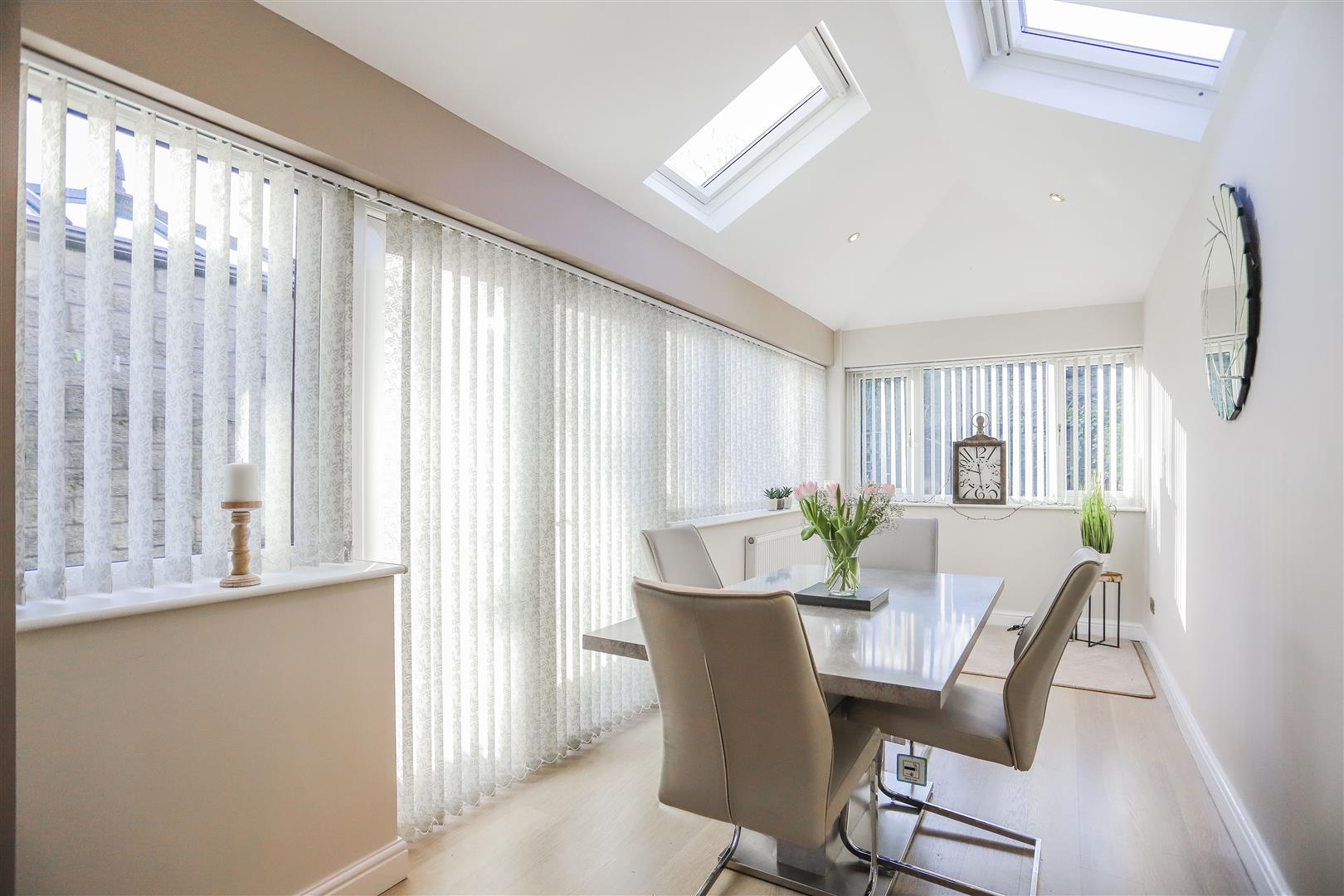 3 Bed Mid Terrace House For Sale - Main Image